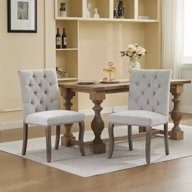 Sedie da pranzo rivestite in ciniglia con finiture borchiate, set da 2